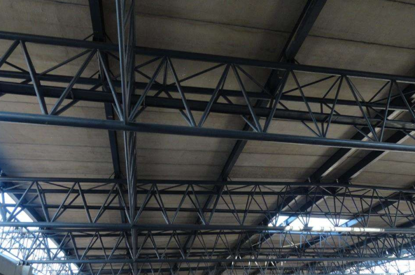 海口如何区分管廊钢结构与桁架结构的管道支架